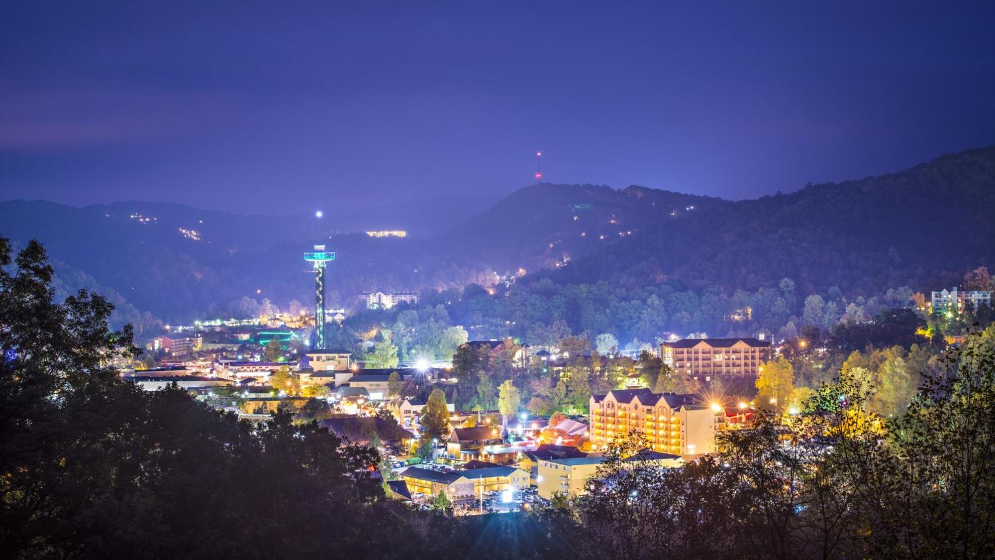 Four Bears Den, Hot Tub, 1089 Of Free Attraction Tickets For Each Paid Day, Dollywood And More Gatlinburg Exterior foto